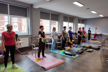 Zajęcia manualne u ,,Aktywnych” – filcowanie jajek